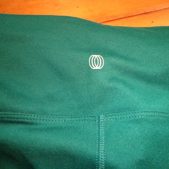 FIRM NWT Balance Collection Dry-wik Cropped Leggings Hunter Green S - Picture 3 of 16